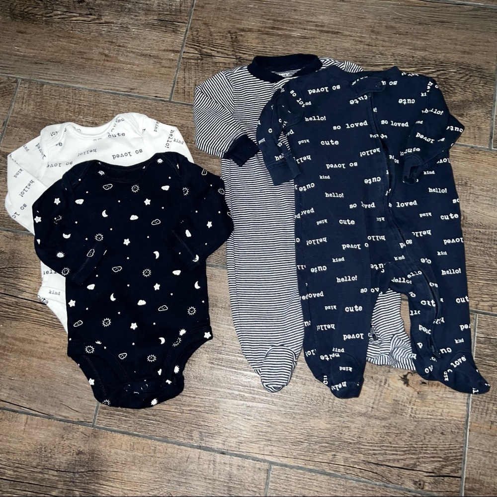 Carter’s Sleep and Play Set